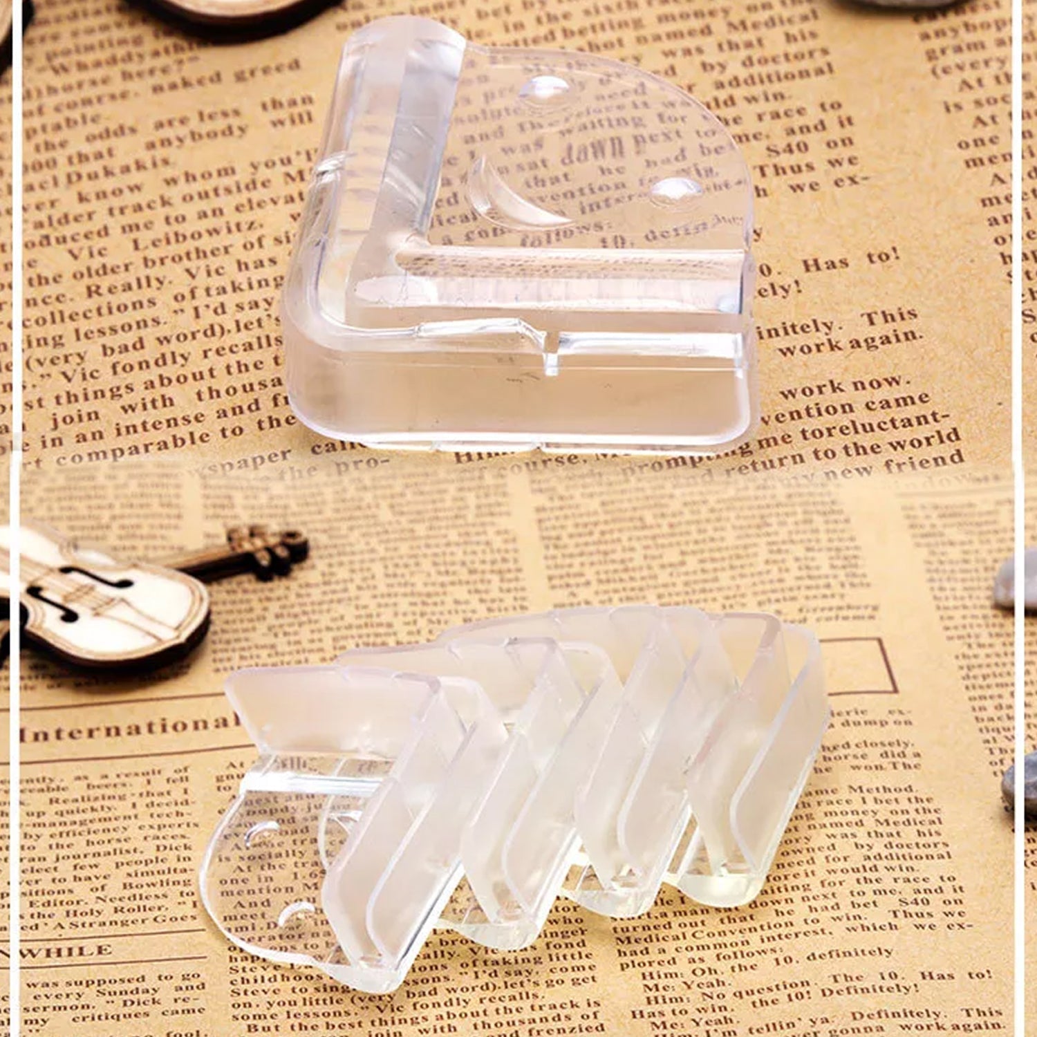 Pack of 4 corner protectors for baby-proofing tables Pack of 4 corner protectors for baby-proofing tables